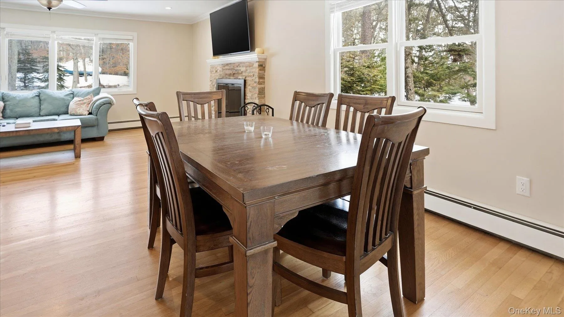 3 Robins Nest Lane, Southampton, New York 11946