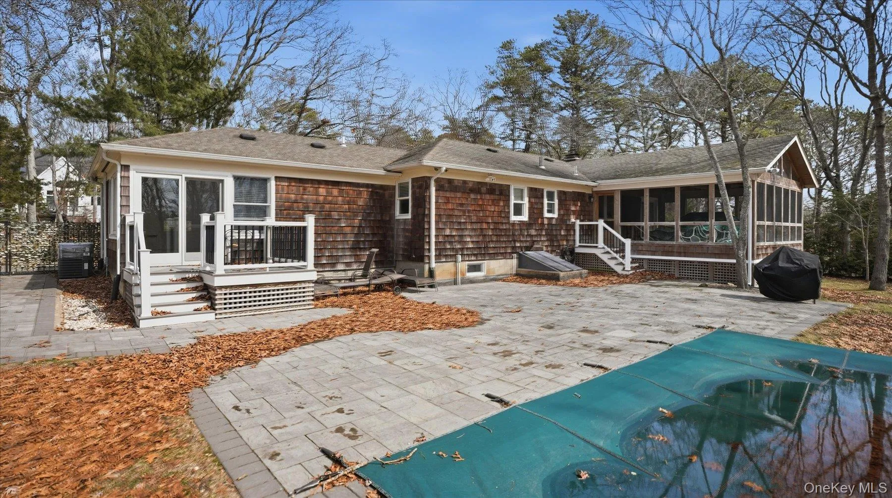 3 Robins Nest Lane, Southampton, NY, 4 Bedrooms Bedrooms, 8 Rooms Rooms,2 BathroomsBathrooms,Residential Lease,For Rent,Robins Nest,0,966431 3 Robins Nest Lane, Southampton, NY, 4 Bedrooms Bedrooms, 8 Rooms Rooms,2 BathroomsBathrooms,Residential Lease,For Rent,Robins Nest,0,966431