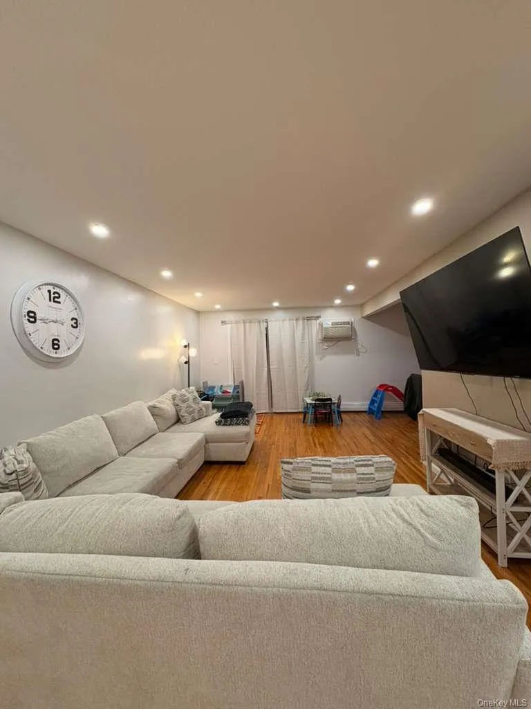 4 Charles Lane, Haverstraw, NY, 2 Bedrooms Bedrooms, 7 Rooms Rooms,2 BathroomsBathrooms,Residential Lease,For Rent,Charles,0,966438 4 Charles Lane, Haverstraw, NY, 2 Bedrooms Bedrooms, 7 Rooms Rooms,2 BathroomsBathrooms,Residential Lease,For Rent,Charles,0,966438