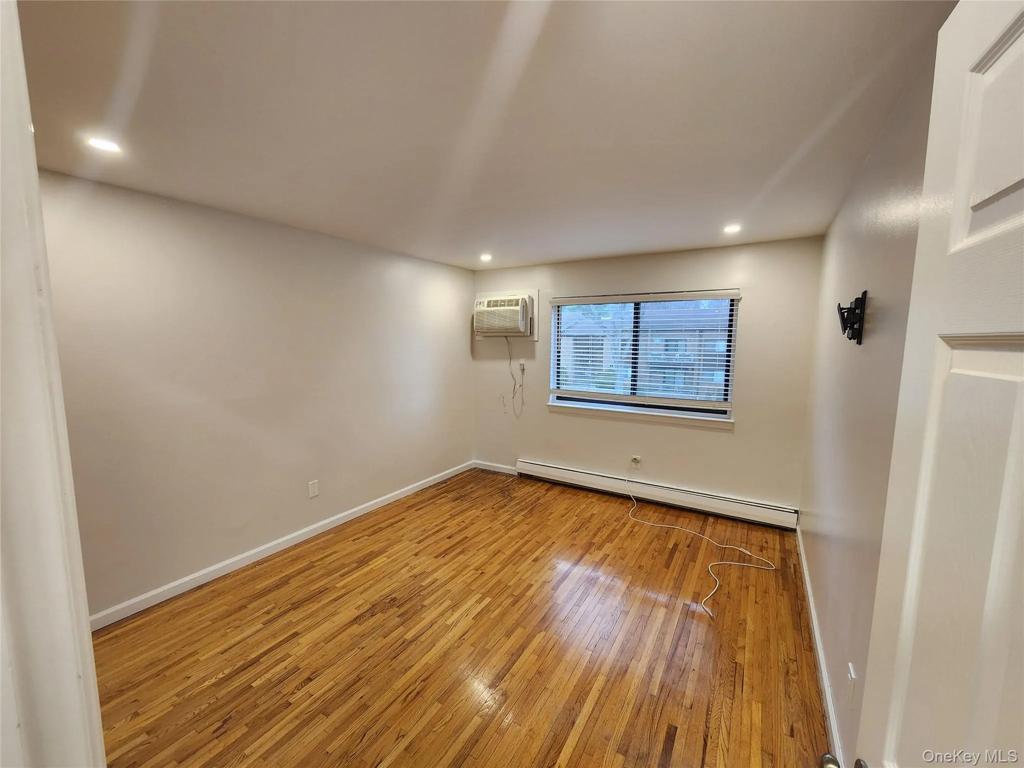 4 Charles Lane, Haverstraw, NY, 2 Bedrooms Bedrooms, 7 Rooms Rooms,2 BathroomsBathrooms,Residential Lease,For Rent,Charles,0,966438 4 Charles Lane, Haverstraw, NY, 2 Bedrooms Bedrooms, 7 Rooms Rooms,2 BathroomsBathrooms,Residential Lease,For Rent,Charles,0,966438