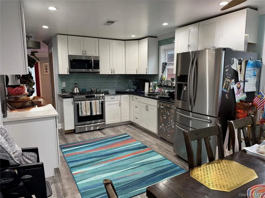 63 Ohio Avenue, Long Beach, NY, 3 Bedrooms Bedrooms, 6 Rooms Rooms,2 BathroomsBathrooms,Residential Lease,For Rent,Ohio,0,966449 63 Ohio Avenue, Long Beach, NY, 3 Bedrooms Bedrooms, 6 Rooms Rooms,2 BathroomsBathrooms,Residential Lease,For Rent,Ohio,0,966449