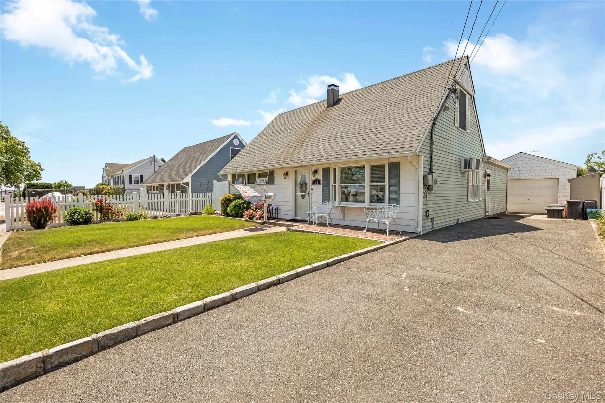 71 Seawane Road, Hempstead, NY, 4 Bedrooms Bedrooms, 7 Rooms Rooms,1 BathroomBathrooms,Residential,For Rent,Seawane,0,966462 71 Seawane Road, Hempstead, NY, 4 Bedrooms Bedrooms, 7 Rooms Rooms,1 BathroomBathrooms,Residential,For Rent,Seawane,0,966462