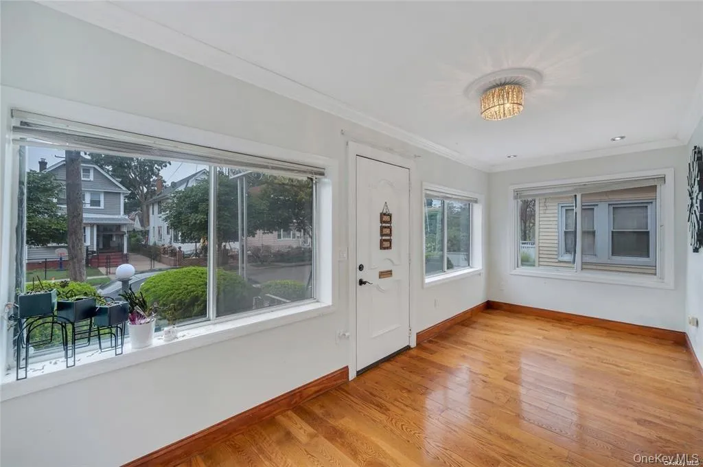 10921 215th Street, New York, NY, 3 Bedrooms Bedrooms, 5 Rooms Rooms,1 BathroomBathrooms,Residential Lease,For Rent,215th,0,966471 10921 215th Street, New York, NY, 3 Bedrooms Bedrooms, 5 Rooms Rooms,1 BathroomBathrooms,Residential Lease,For Rent,215th,0,966471