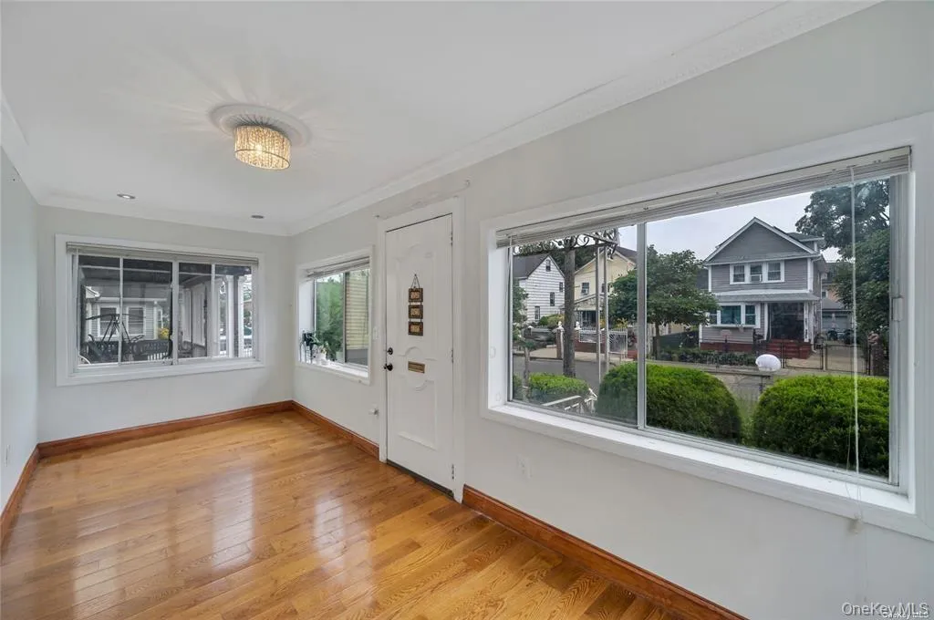 10921 215th Street, New York, NY, 3 Bedrooms Bedrooms, 5 Rooms Rooms,1 BathroomBathrooms,Residential Lease,For Rent,215th,0,966471 10921 215th Street, New York, NY, 3 Bedrooms Bedrooms, 5 Rooms Rooms,1 BathroomBathrooms,Residential Lease,For Rent,215th,0,966471