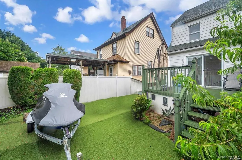 10921 215th Street, New York, NY, 3 Bedrooms Bedrooms, 5 Rooms Rooms,1 BathroomBathrooms,Residential Lease,For Rent,215th,0,966471 10921 215th Street, New York, NY, 3 Bedrooms Bedrooms, 5 Rooms Rooms,1 BathroomBathrooms,Residential Lease,For Rent,215th,0,966471