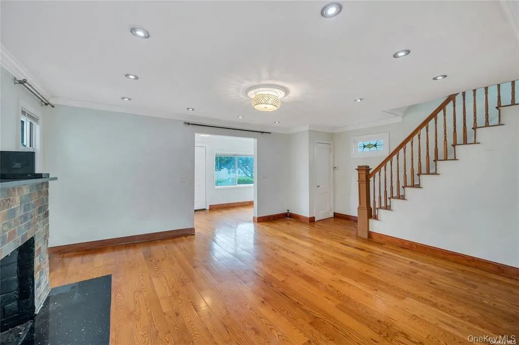 10921 215th Street, New York, NY, 3 Bedrooms Bedrooms, 5 Rooms Rooms,1 BathroomBathrooms,Residential Lease,For Rent,215th,0,966471 10921 215th Street, New York, NY, 3 Bedrooms Bedrooms, 5 Rooms Rooms,1 BathroomBathrooms,Residential Lease,For Rent,215th,0,966471