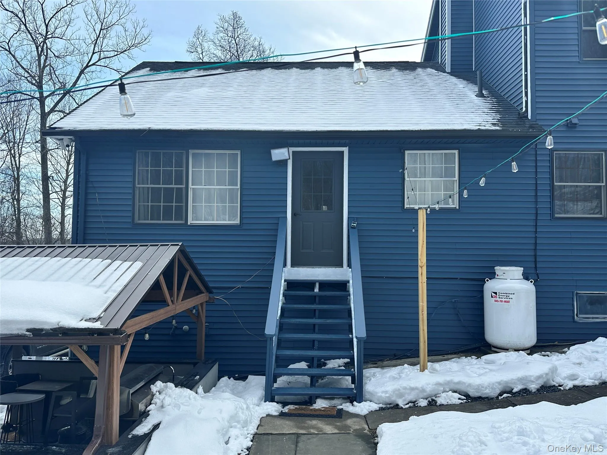 Apartment Entry Apartment Entry