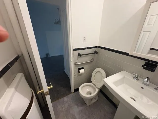 2220 Burnett Street, New York, NY, 1 Bedroom Bedrooms, 3 Rooms Rooms,1 BathroomBathrooms,Residential,For Rent,Burnett,0,966478 2220 Burnett Street, New York, NY, 1 Bedroom Bedrooms, 3 Rooms Rooms,1 BathroomBathrooms,Residential,For Rent,Burnett,0,966478