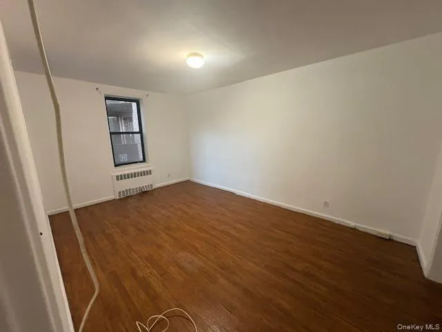 2220 Burnett Street, New York, NY, 1 Bedroom Bedrooms, 3 Rooms Rooms,1 BathroomBathrooms,Residential,For Rent,Burnett,0,966478 2220 Burnett Street, New York, NY, 1 Bedroom Bedrooms, 3 Rooms Rooms,1 BathroomBathrooms,Residential,For Rent,Burnett,0,966478
