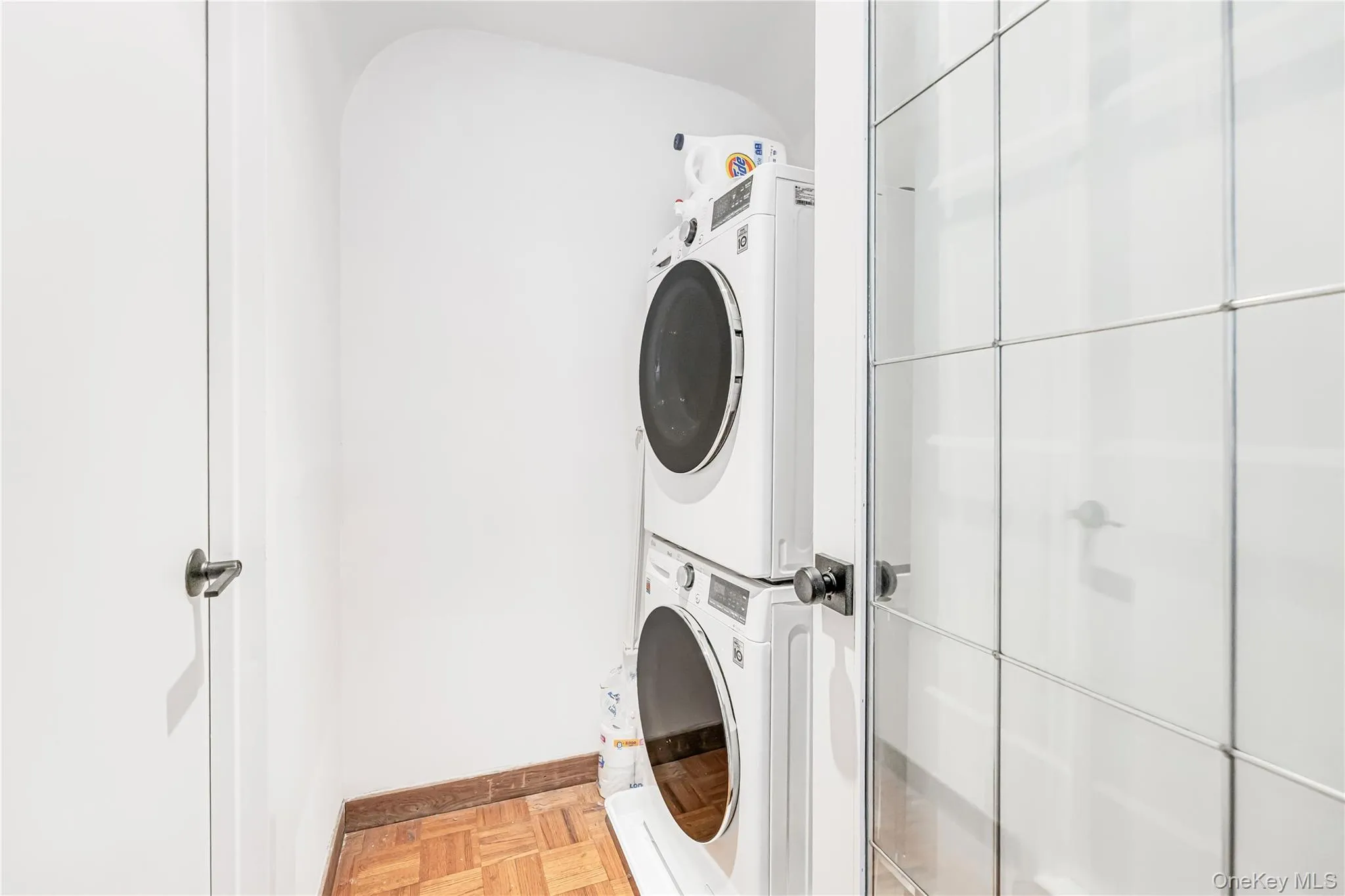 420 58th Street, New York, NY, 1 Bedroom Bedrooms, 3 Rooms Rooms,1 BathroomBathrooms,Residential,For Rent,58th,0,966484 420 58th Street, New York, NY, 1 Bedroom Bedrooms, 3 Rooms Rooms,1 BathroomBathrooms,Residential,For Rent,58th,0,966484