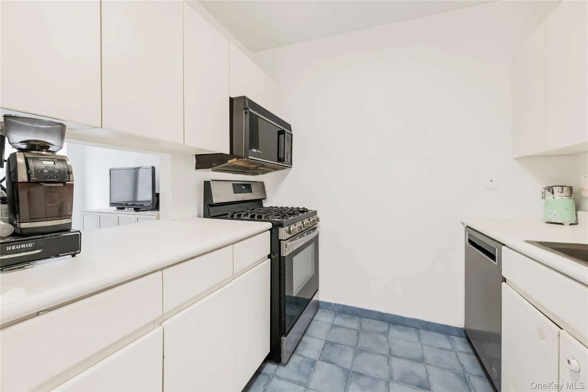 420 58th Street, New York, NY, 1 Bedroom Bedrooms, 3 Rooms Rooms,1 BathroomBathrooms,Residential,For Rent,58th,0,966484 420 58th Street, New York, NY, 1 Bedroom Bedrooms, 3 Rooms Rooms,1 BathroomBathrooms,Residential,For Rent,58th,0,966484