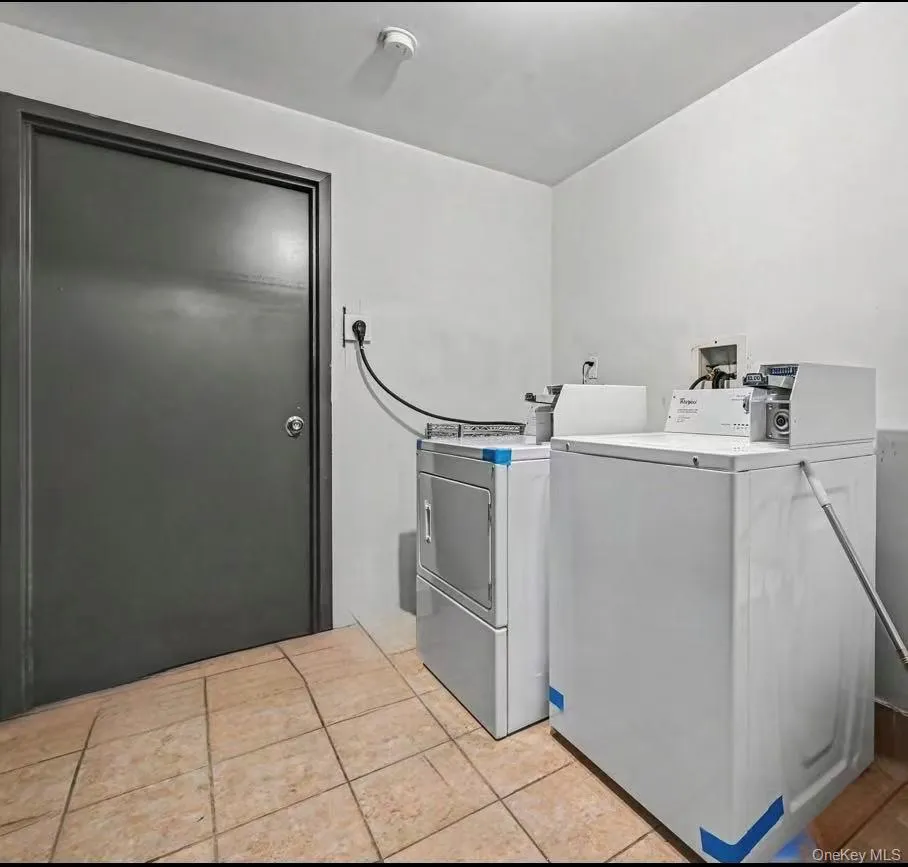 8409 Queens Boulevard, New York, NY, 2 Bedrooms Bedrooms, 6 Rooms Rooms,2 BathroomsBathrooms,Residential,For Rent,Queens,0,966500 8409 Queens Boulevard, New York, NY, 2 Bedrooms Bedrooms, 6 Rooms Rooms,2 BathroomsBathrooms,Residential,For Rent,Queens,0,966500