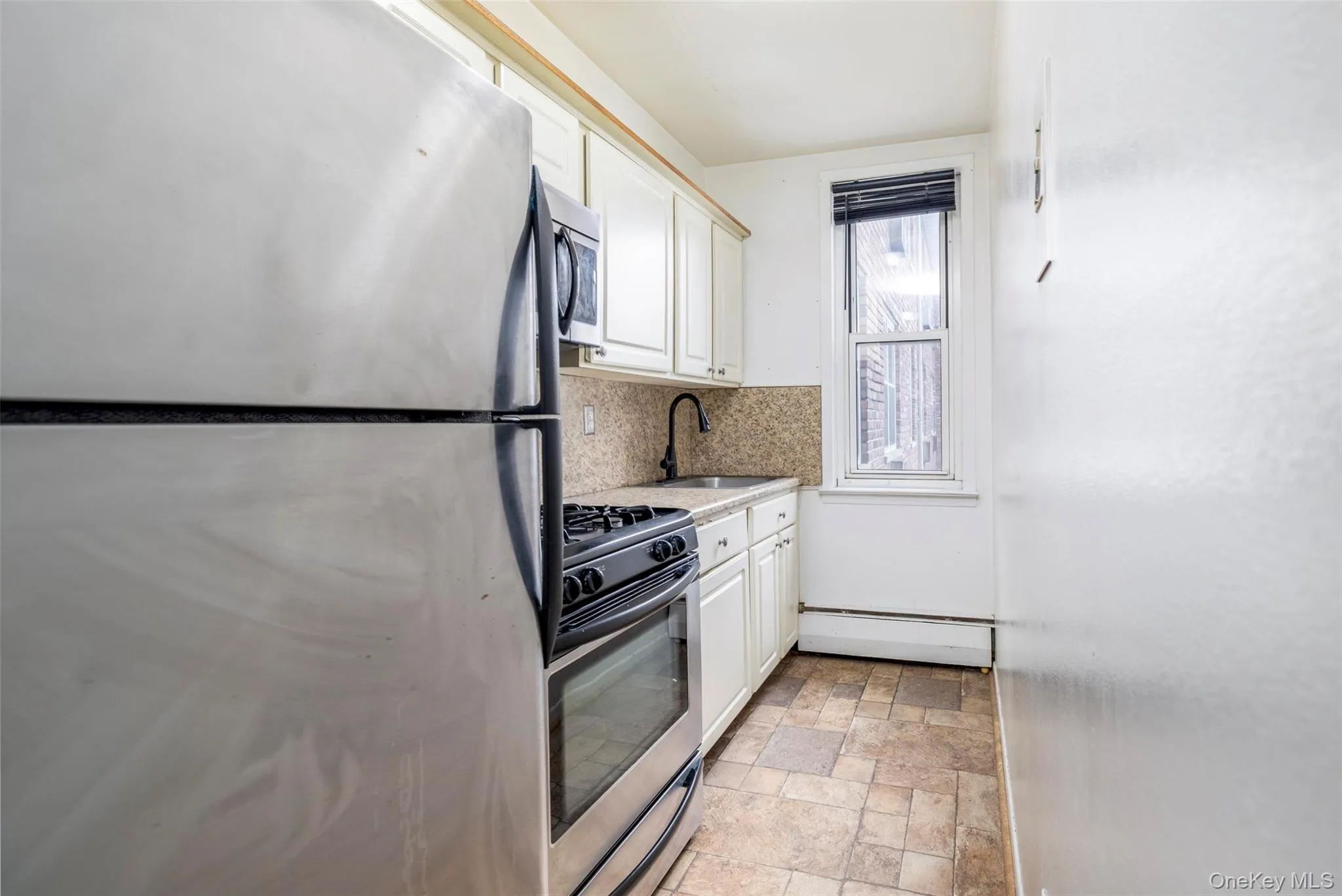 30 Daley Place, Hempstead, NY, 1 Bedroom Bedrooms, 4 Rooms Rooms,1 BathroomBathrooms,Residential,For Rent,Daley,0,966508 30 Daley Place, Hempstead, NY, 1 Bedroom Bedrooms, 4 Rooms Rooms,1 BathroomBathrooms,Residential,For Rent,Daley,0,966508