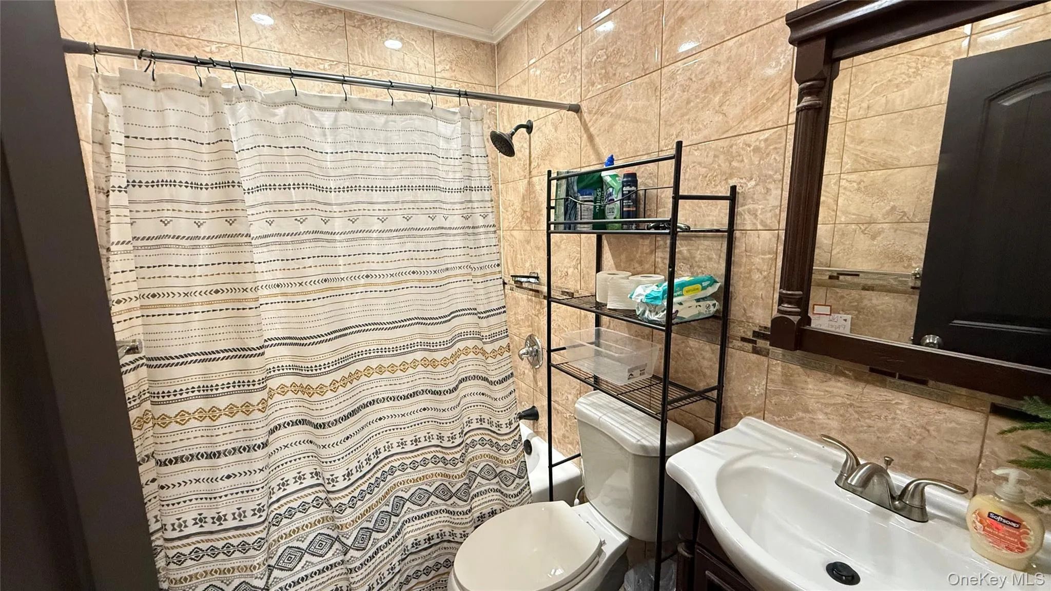 19018 Woodhull Avenue, New York, NY, 3 Bedrooms Bedrooms, 8 Rooms Rooms,2 BathroomsBathrooms,Residential Lease,For Rent,Woodhull,0,966512 19018 Woodhull Avenue, New York, NY, 3 Bedrooms Bedrooms, 8 Rooms Rooms,2 BathroomsBathrooms,Residential Lease,For Rent,Woodhull,0,966512