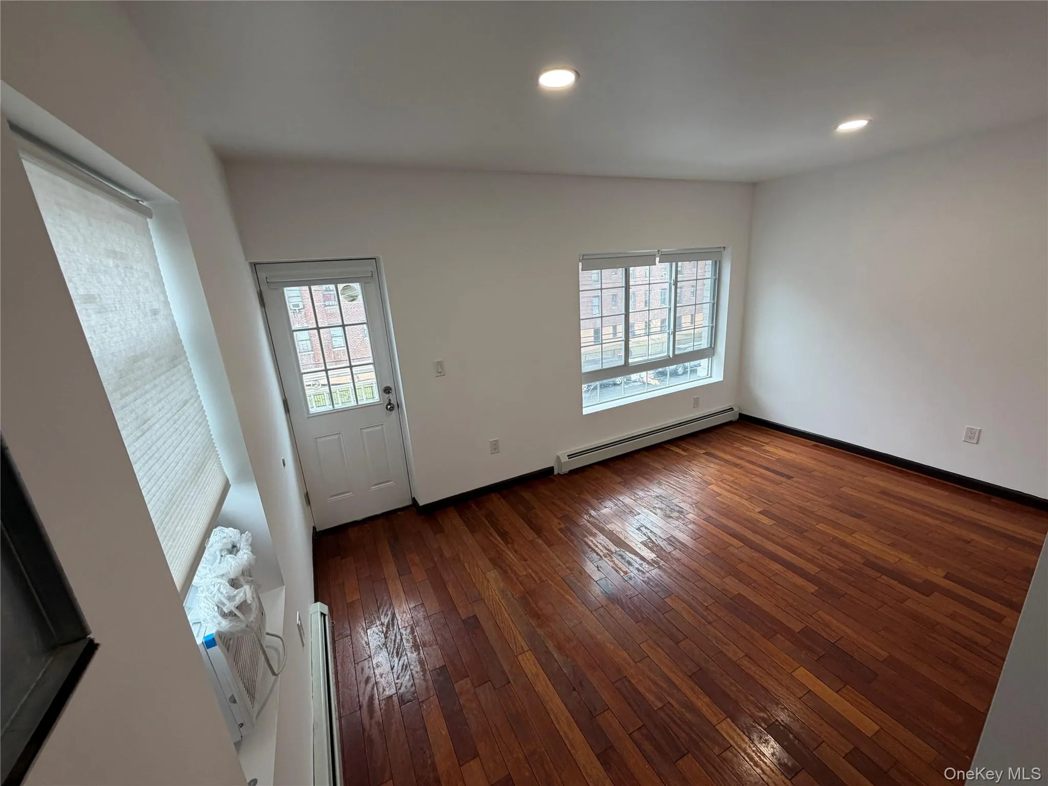 19018 Woodhull Avenue, New York, NY, 3 Bedrooms Bedrooms, 8 Rooms Rooms,2 BathroomsBathrooms,Residential Lease,For Rent,Woodhull,0,966512 19018 Woodhull Avenue, New York, NY, 3 Bedrooms Bedrooms, 8 Rooms Rooms,2 BathroomsBathrooms,Residential Lease,For Rent,Woodhull,0,966512