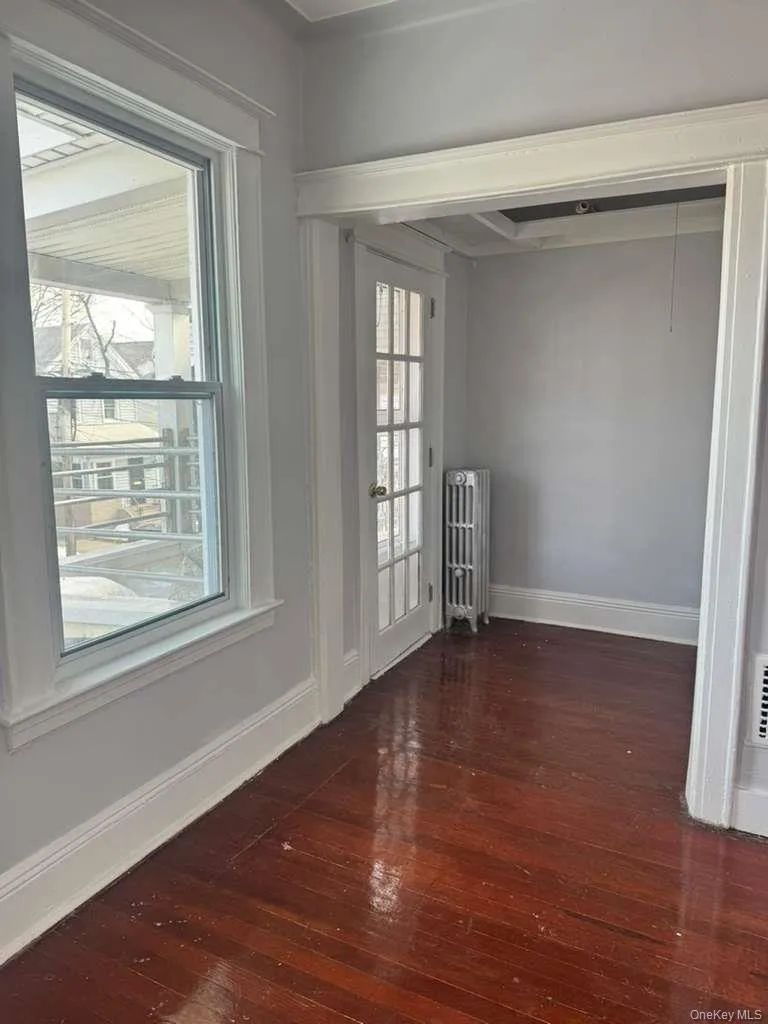 8854 75th Street, New York, NY, 3 Bedrooms Bedrooms, 5 Rooms Rooms,1 BathroomBathrooms,Residential Lease,For Rent,75th,0,966527 8854 75th Street, New York, NY, 3 Bedrooms Bedrooms, 5 Rooms Rooms,1 BathroomBathrooms,Residential Lease,For Rent,75th,0,966527