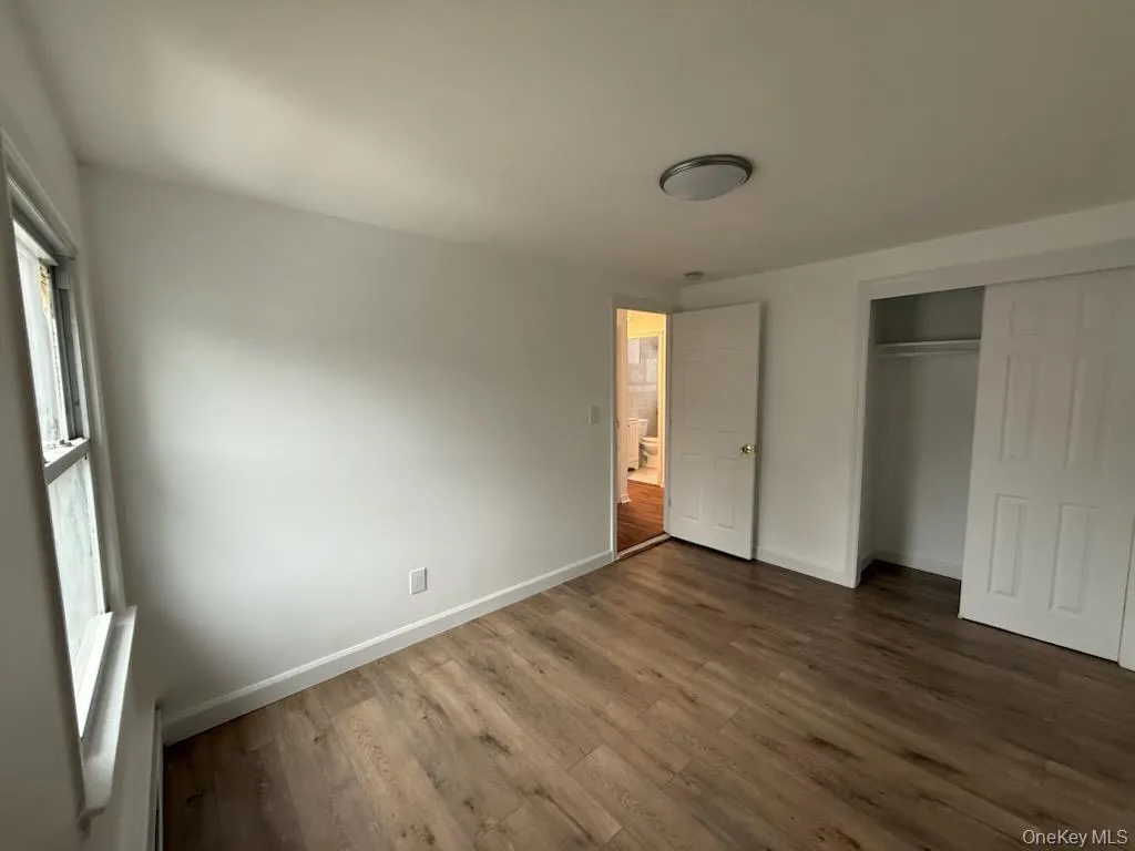 161 Glen Cove Avenue, Oyster Bay, NY, 3 Bedrooms Bedrooms, 8 Rooms Rooms,2 BathroomsBathrooms,Residential Lease,For Rent,Glen Cove,0,966546 161 Glen Cove Avenue, Oyster Bay, NY, 3 Bedrooms Bedrooms, 8 Rooms Rooms,2 BathroomsBathrooms,Residential Lease,For Rent,Glen Cove,0,966546