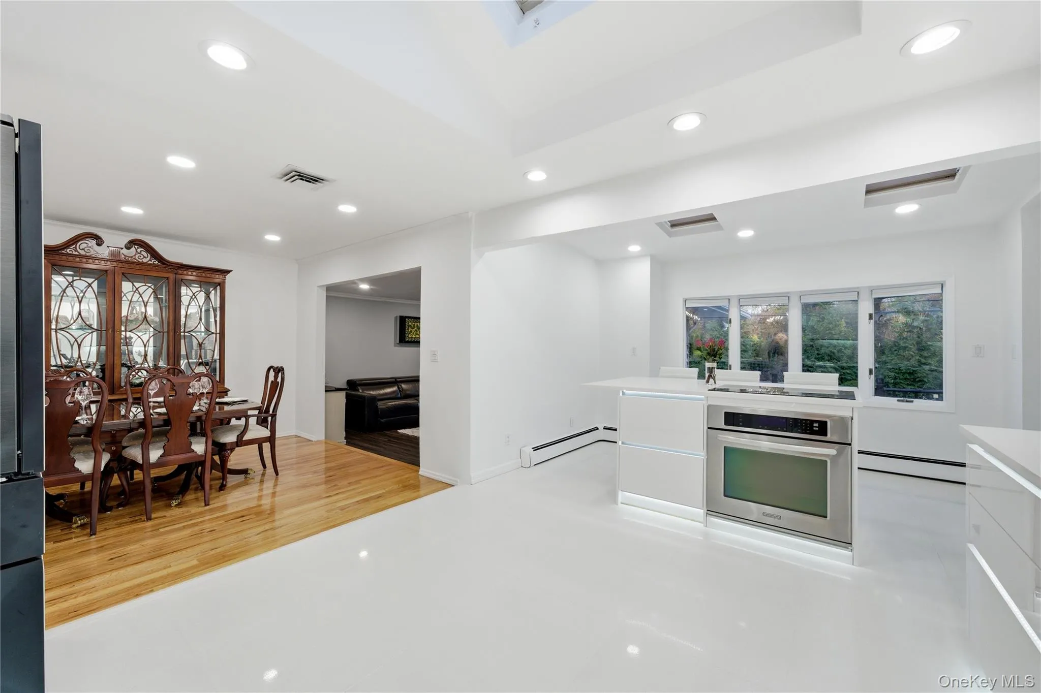 49 Canterbury Road, Oyster Bay, NY, 3 Bedrooms Bedrooms, 8 Rooms Rooms,2 BathroomsBathrooms,Residential,For Rent,Canterbury,0,966567 49 Canterbury Road, Oyster Bay, NY, 3 Bedrooms Bedrooms, 8 Rooms Rooms,2 BathroomsBathrooms,Residential,For Rent,Canterbury,0,966567