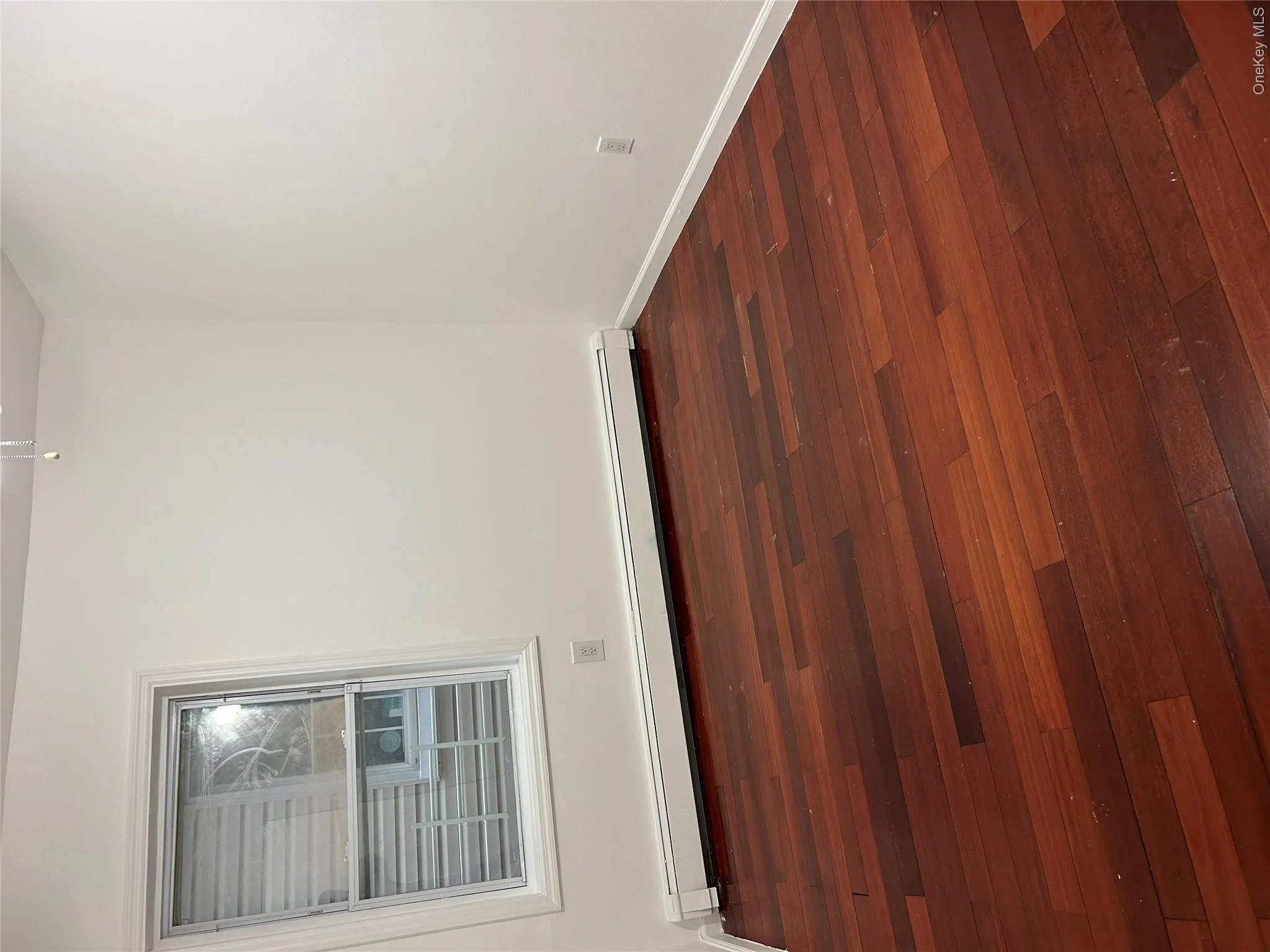 139-11 87th Drive, New York, NY, 3 Bedrooms Bedrooms, 6 Rooms Rooms,1 BathroomBathrooms,Residential Lease,For Rent,87th,0,966587 139-11 87th Drive, New York, NY, 3 Bedrooms Bedrooms, 6 Rooms Rooms,1 BathroomBathrooms,Residential Lease,For Rent,87th,0,966587