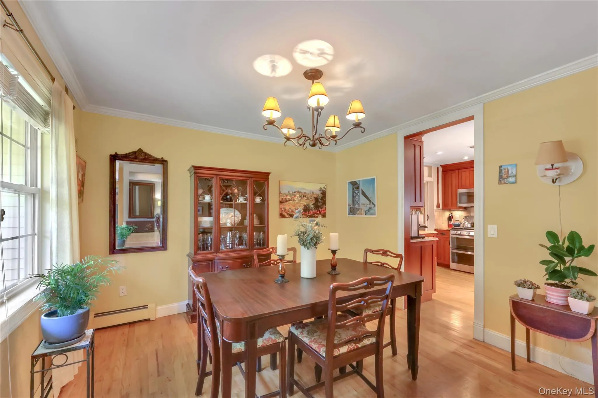 17 Jennifer Path, Southampton, New York 11978