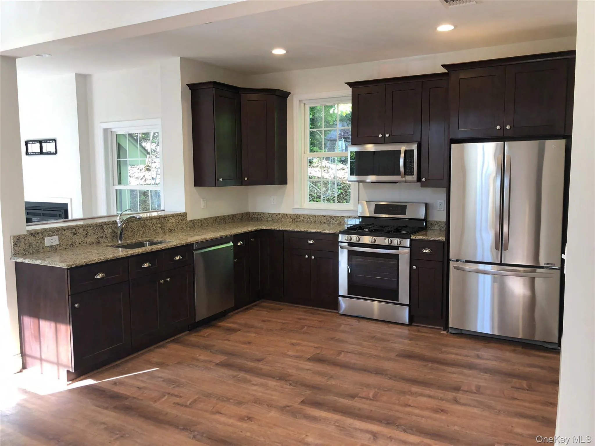 105 Liberty Avenue, Brookhaven, NY, 4 Bedrooms Bedrooms, 8 Rooms Rooms,2 BathroomsBathrooms,Residential,For Rent,Liberty,0,966593 105 Liberty Avenue, Brookhaven, NY, 4 Bedrooms Bedrooms, 8 Rooms Rooms,2 BathroomsBathrooms,Residential,For Rent,Liberty,0,966593
