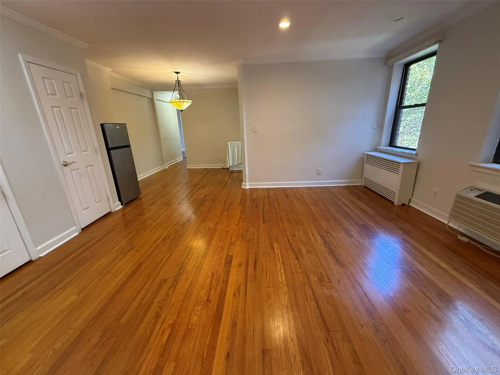 215-19 48th Avenue, New York, NY, 2 Bedrooms Bedrooms, 5 Rooms Rooms,1 BathroomBathrooms,Residential,For Rent,48th,0,966595 215-19 48th Avenue, New York, NY, 2 Bedrooms Bedrooms, 5 Rooms Rooms,1 BathroomBathrooms,Residential,For Rent,48th,0,966595