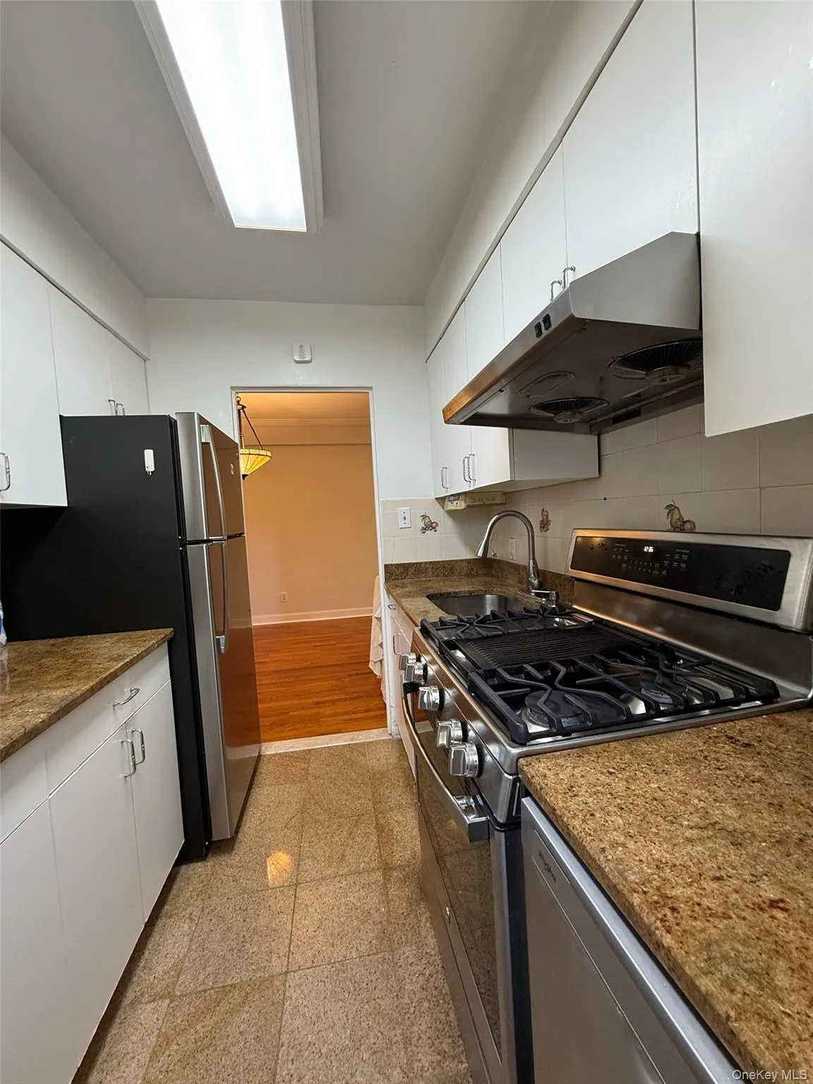 215-19 48th Avenue, New York, NY, 2 Bedrooms Bedrooms, 5 Rooms Rooms,1 BathroomBathrooms,Residential,For Rent,48th,0,966595 215-19 48th Avenue, New York, NY, 2 Bedrooms Bedrooms, 5 Rooms Rooms,1 BathroomBathrooms,Residential,For Rent,48th,0,966595