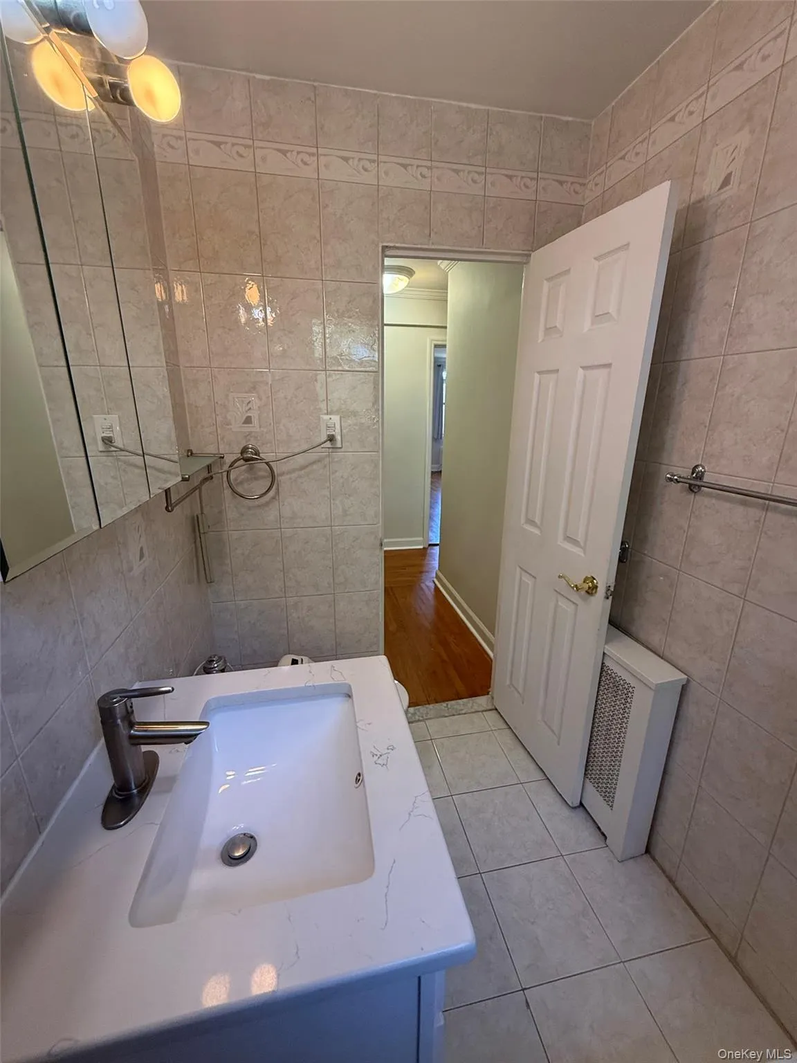 215-19 48th Avenue, New York, NY, 2 Bedrooms Bedrooms, 5 Rooms Rooms,1 BathroomBathrooms,Residential,For Rent,48th,0,966595 215-19 48th Avenue, New York, NY, 2 Bedrooms Bedrooms, 5 Rooms Rooms,1 BathroomBathrooms,Residential,For Rent,48th,0,966595