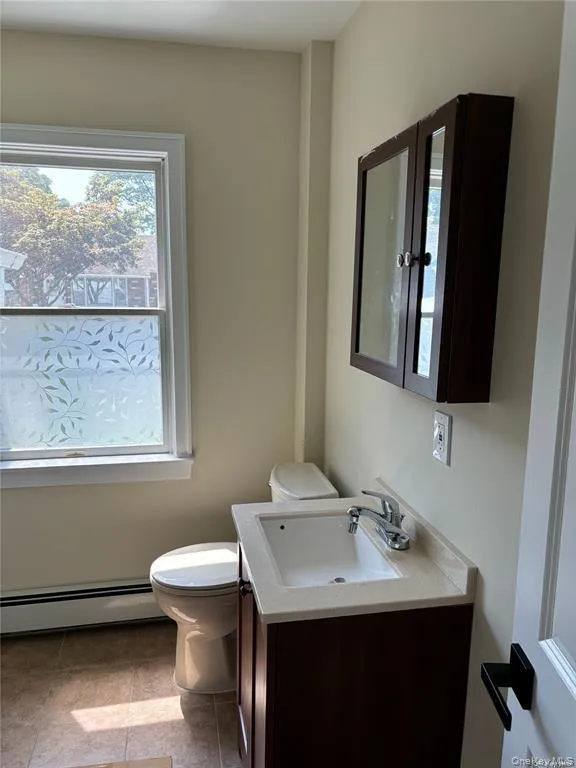 7 Spruce Street, Islip, NY, 1 Bedroom Bedrooms, 3 Rooms Rooms,1 BathroomBathrooms,Residential Lease,For Rent,Spruce,0,966609 7 Spruce Street, Islip, NY, 1 Bedroom Bedrooms, 3 Rooms Rooms,1 BathroomBathrooms,Residential Lease,For Rent,Spruce,0,966609