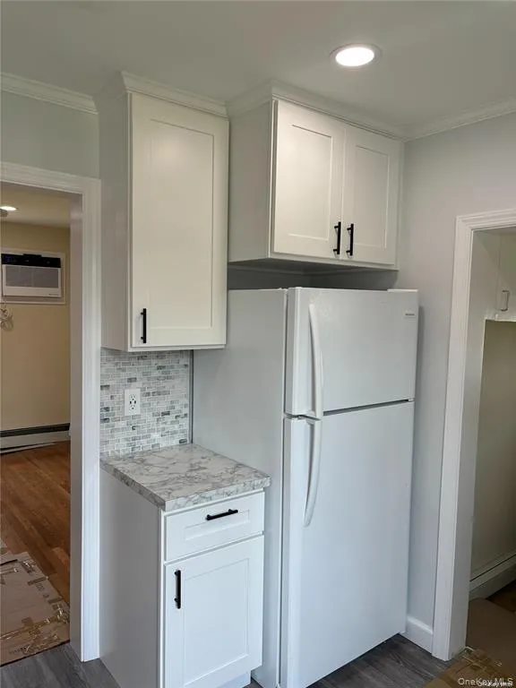 7 Spruce Street, Islip, NY, 1 Bedroom Bedrooms, 3 Rooms Rooms,1 BathroomBathrooms,Residential Lease,For Rent,Spruce,0,966609 7 Spruce Street, Islip, NY, 1 Bedroom Bedrooms, 3 Rooms Rooms,1 BathroomBathrooms,Residential Lease,For Rent,Spruce,0,966609