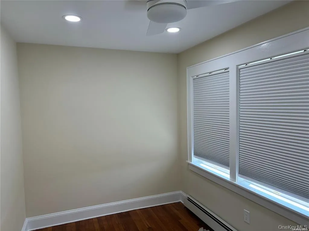 7 Spruce Street, Islip, NY, 1 Bedroom Bedrooms, 3 Rooms Rooms,1 BathroomBathrooms,Residential Lease,For Rent,Spruce,0,966609 7 Spruce Street, Islip, NY, 1 Bedroom Bedrooms, 3 Rooms Rooms,1 BathroomBathrooms,Residential Lease,For Rent,Spruce,0,966609