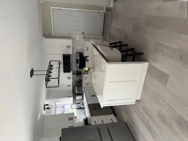 Stainless steel appliances, updated kitchen Stainless steel appliances, updated kitchen