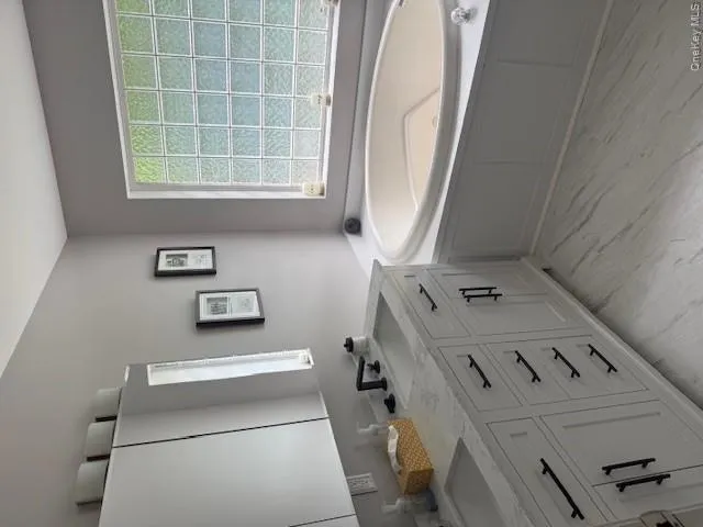 2nd Floor Full Bathroom 2nd Floor Full Bathroom