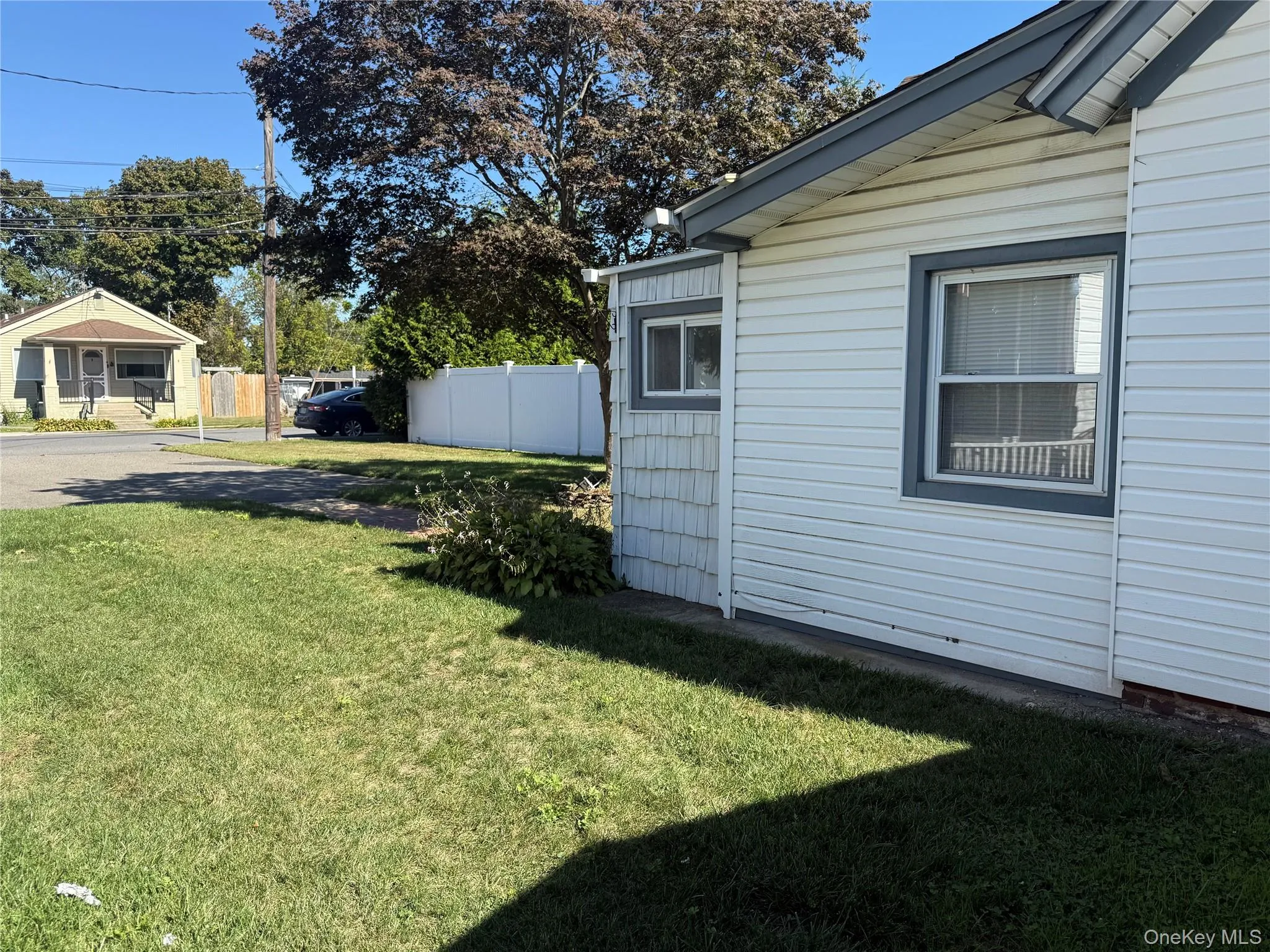 10 Hiddink Street, Islip, NY, 1 Bedroom Bedrooms, 3 Rooms Rooms,1 BathroomBathrooms,Residential Lease,For Rent,Hiddink,0,966626 10 Hiddink Street, Islip, NY, 1 Bedroom Bedrooms, 3 Rooms Rooms,1 BathroomBathrooms,Residential Lease,For Rent,Hiddink,0,966626