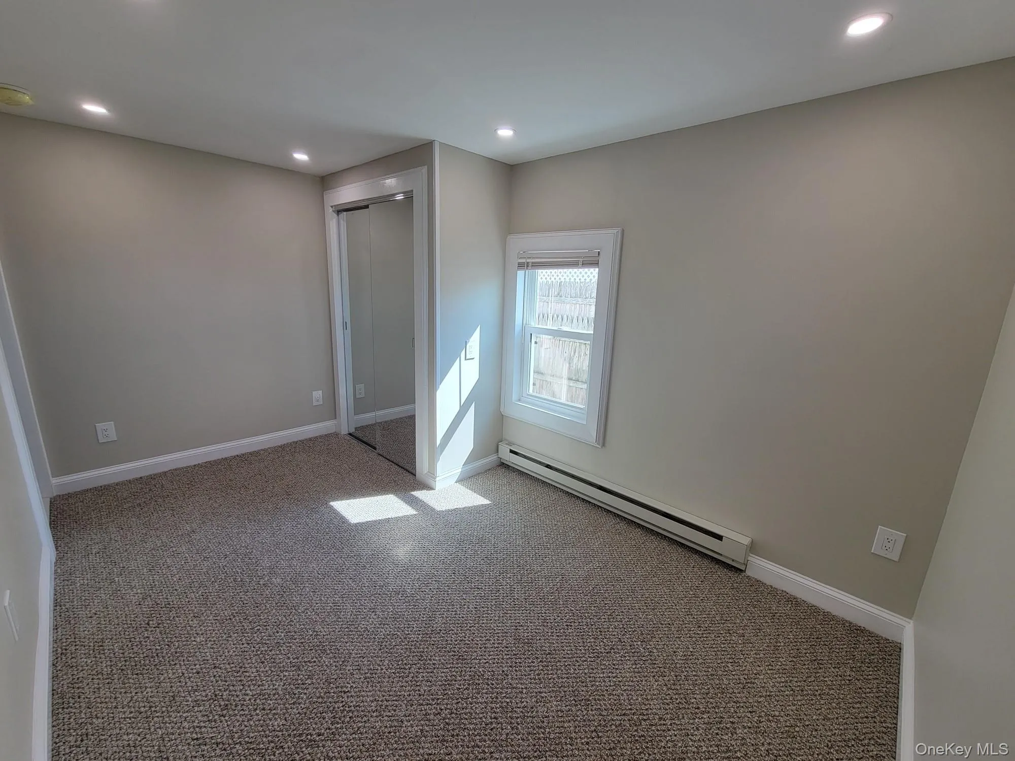10 Hiddink Street, Islip, NY, 1 Bedroom Bedrooms, 3 Rooms Rooms,1 BathroomBathrooms,Residential Lease,For Rent,Hiddink,0,966626 10 Hiddink Street, Islip, NY, 1 Bedroom Bedrooms, 3 Rooms Rooms,1 BathroomBathrooms,Residential Lease,For Rent,Hiddink,0,966626
