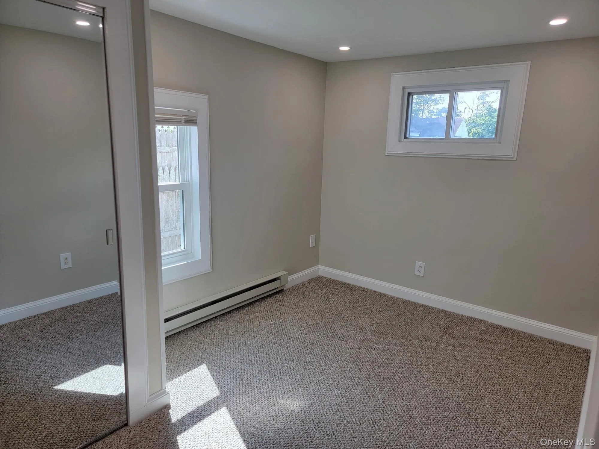 10 Hiddink Street, Islip, NY, 1 Bedroom Bedrooms, 3 Rooms Rooms,1 BathroomBathrooms,Residential Lease,For Rent,Hiddink,0,966626 10 Hiddink Street, Islip, NY, 1 Bedroom Bedrooms, 3 Rooms Rooms,1 BathroomBathrooms,Residential Lease,For Rent,Hiddink,0,966626