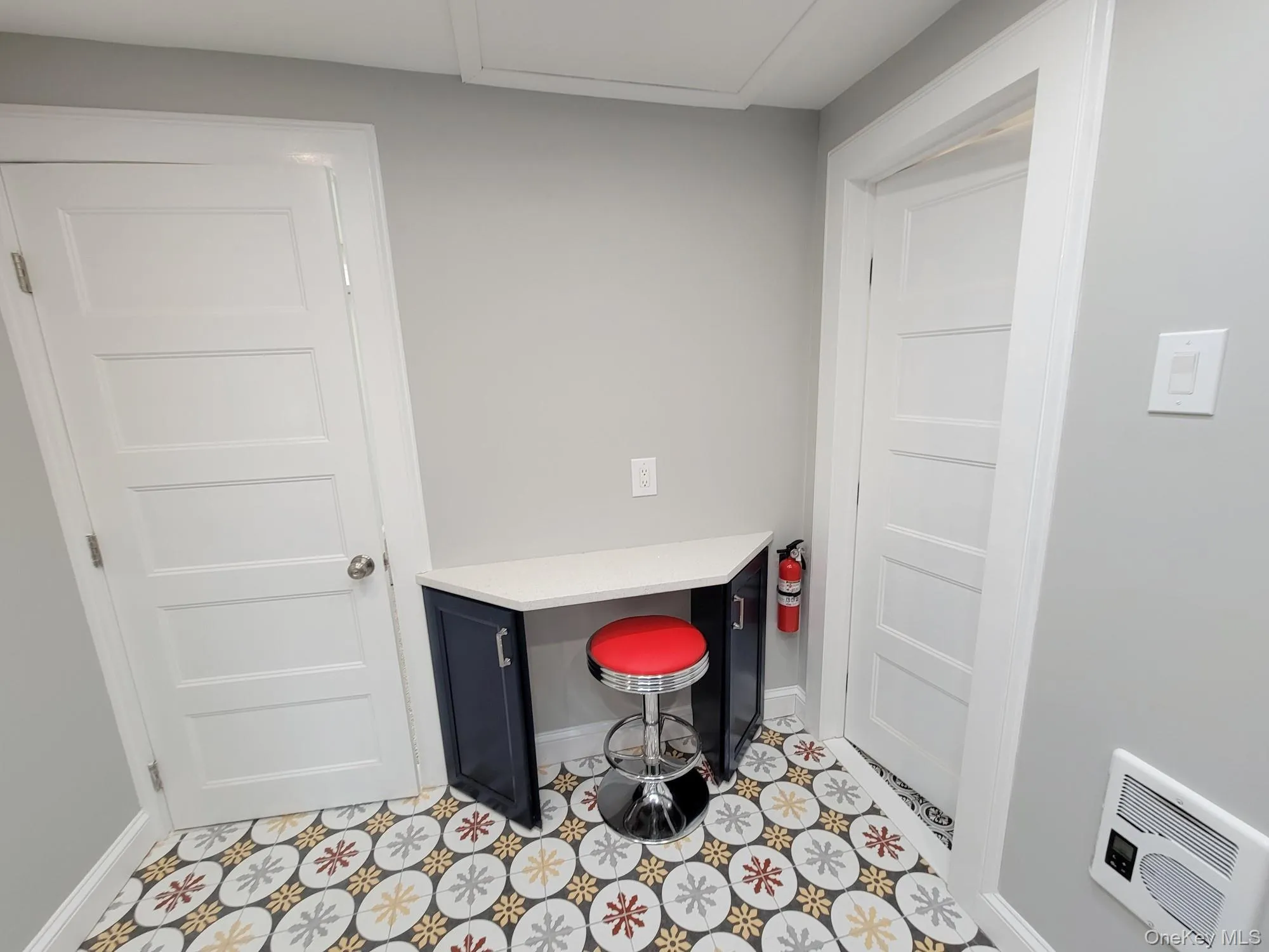 10 Hiddink Street, Islip, NY, 1 Bedroom Bedrooms, 3 Rooms Rooms,1 BathroomBathrooms,Residential Lease,For Rent,Hiddink,0,966626 10 Hiddink Street, Islip, NY, 1 Bedroom Bedrooms, 3 Rooms Rooms,1 BathroomBathrooms,Residential Lease,For Rent,Hiddink,0,966626