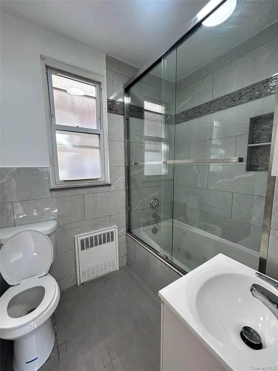 full bathroom full bathroom