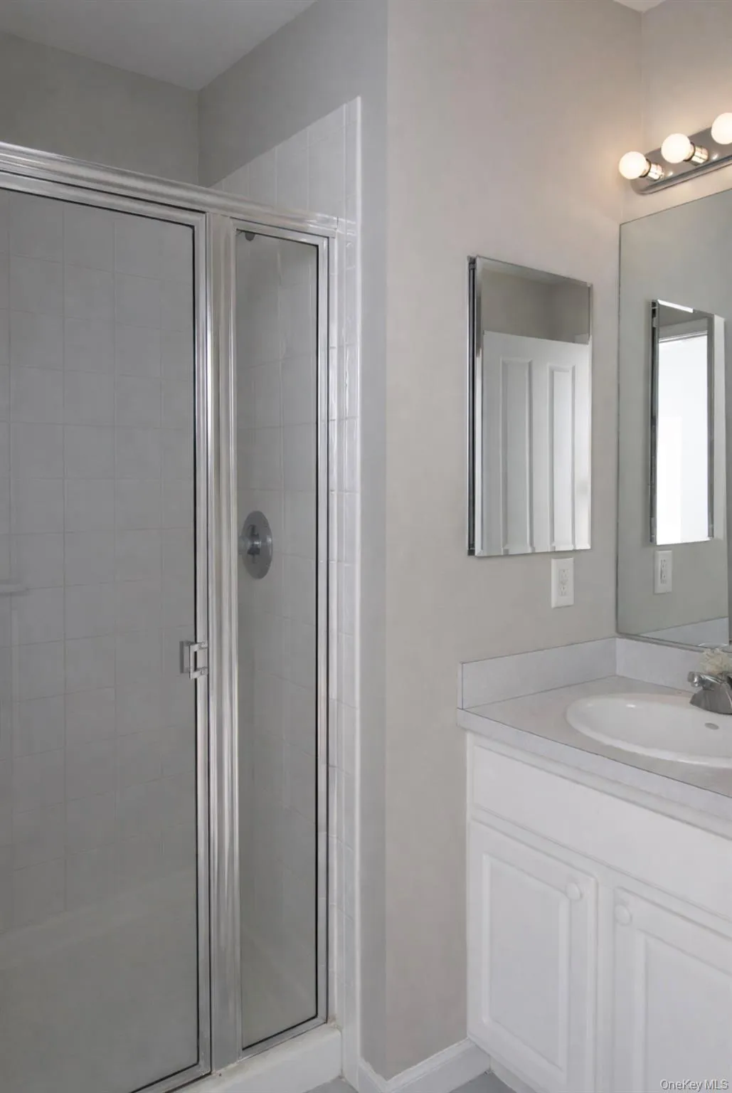 54 Crystal Hill Drive, Haverstraw, NY, 2 Bedrooms Bedrooms, 6 Rooms Rooms,2 BathroomsBathrooms,Residential Lease,For Rent,Crystal Hill,0,966656 54 Crystal Hill Drive, Haverstraw, NY, 2 Bedrooms Bedrooms, 6 Rooms Rooms,2 BathroomsBathrooms,Residential Lease,For Rent,Crystal Hill,0,966656