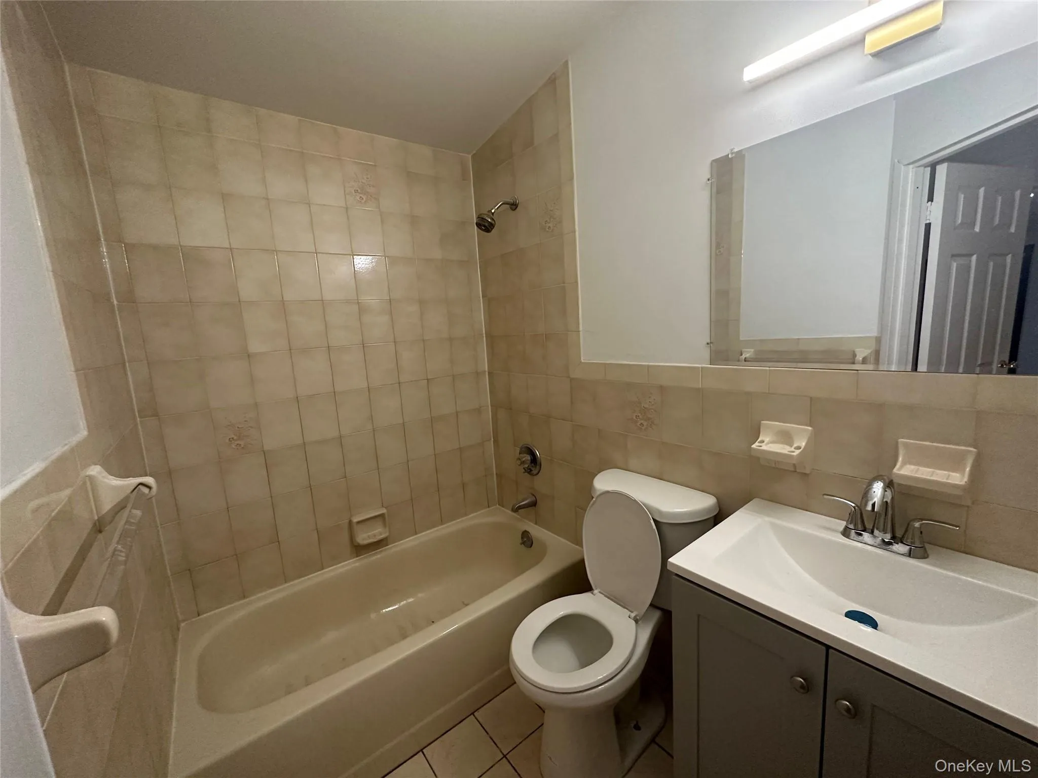9229 53rd Avenue, New York, NY, 1 Bedroom Bedrooms, 3 Rooms Rooms,1 BathroomBathrooms,Residential Lease,For Rent,53rd,0,966664 9229 53rd Avenue, New York, NY, 1 Bedroom Bedrooms, 3 Rooms Rooms,1 BathroomBathrooms,Residential Lease,For Rent,53rd,0,966664