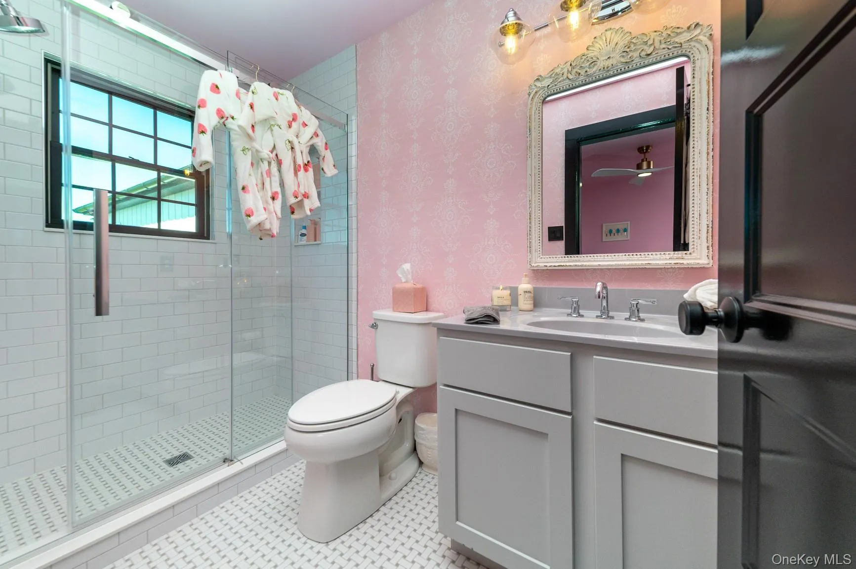 70 Arshamomaque Avenue, Southold, NY, 4 Bedrooms Bedrooms, 9 Rooms Rooms,4 BathroomsBathrooms,Residential Lease,For Rent,Arshamomaque,0,966690 70 Arshamomaque Avenue, Southold, NY, 4 Bedrooms Bedrooms, 9 Rooms Rooms,4 BathroomsBathrooms,Residential Lease,For Rent,Arshamomaque,0,966690