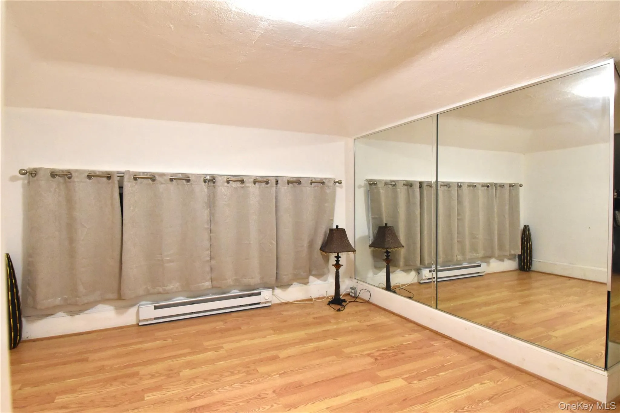 28 Roosevelt Avenue, Middletown, NY, 4 Bedrooms Bedrooms, 8 Rooms Rooms,1 BathroomBathrooms,Residential Lease,For Rent,Roosevelt,0,966698 28 Roosevelt Avenue, Middletown, NY, 4 Bedrooms Bedrooms, 8 Rooms Rooms,1 BathroomBathrooms,Residential Lease,For Rent,Roosevelt,0,966698