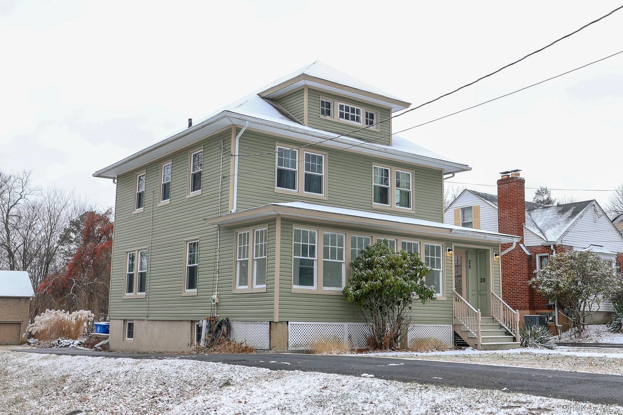 View of front of property View of front of property