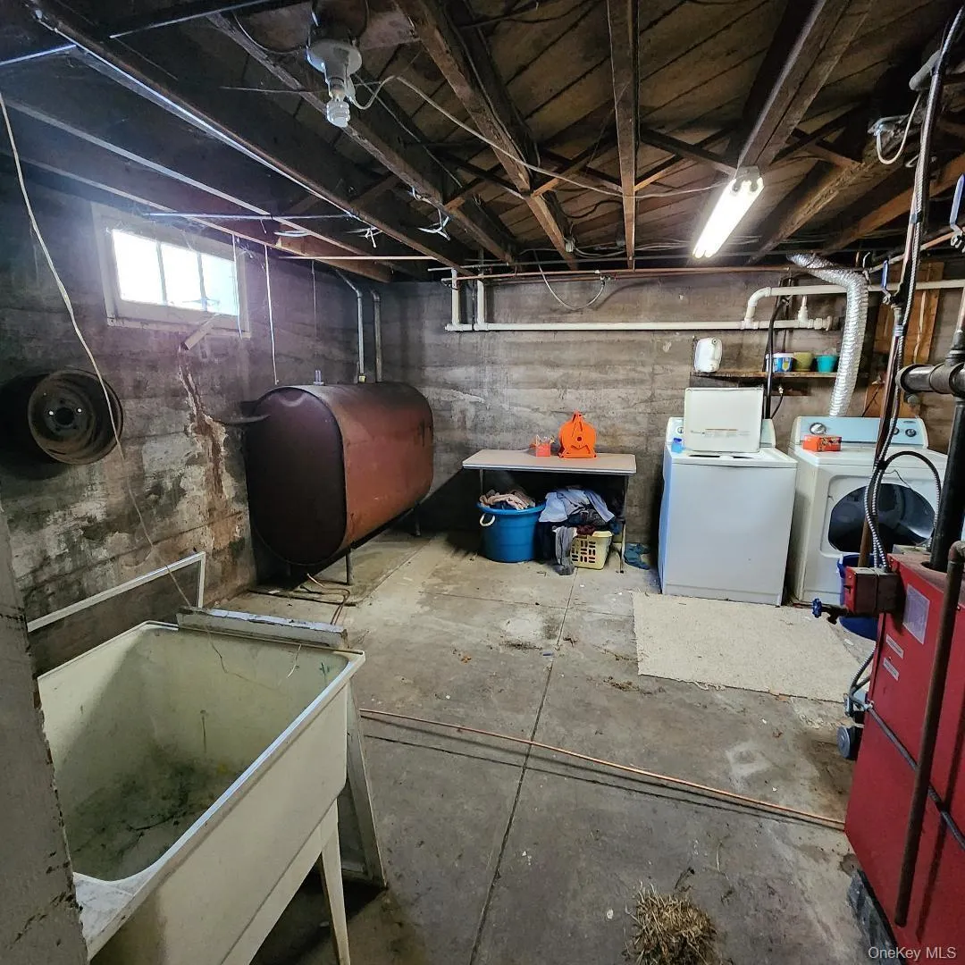 6218 State Route 42, Fallsburg, NY, 3 Bedrooms Bedrooms, 8 Rooms Rooms,2 BathroomsBathrooms,Residential,For Rent,State Route 42,0,966708 6218 State Route 42, Fallsburg, NY, 3 Bedrooms Bedrooms, 8 Rooms Rooms,2 BathroomsBathrooms,Residential,For Rent,State Route 42,0,966708
