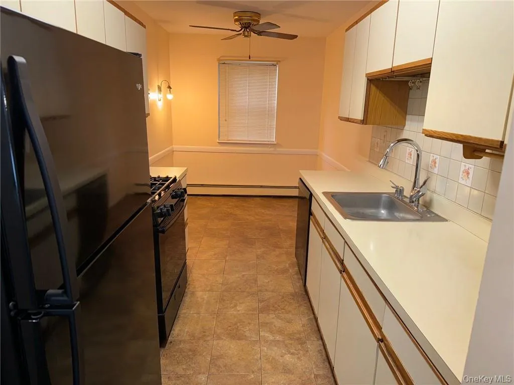 EIK ON 1ST FLR EIK ON 1ST FLR