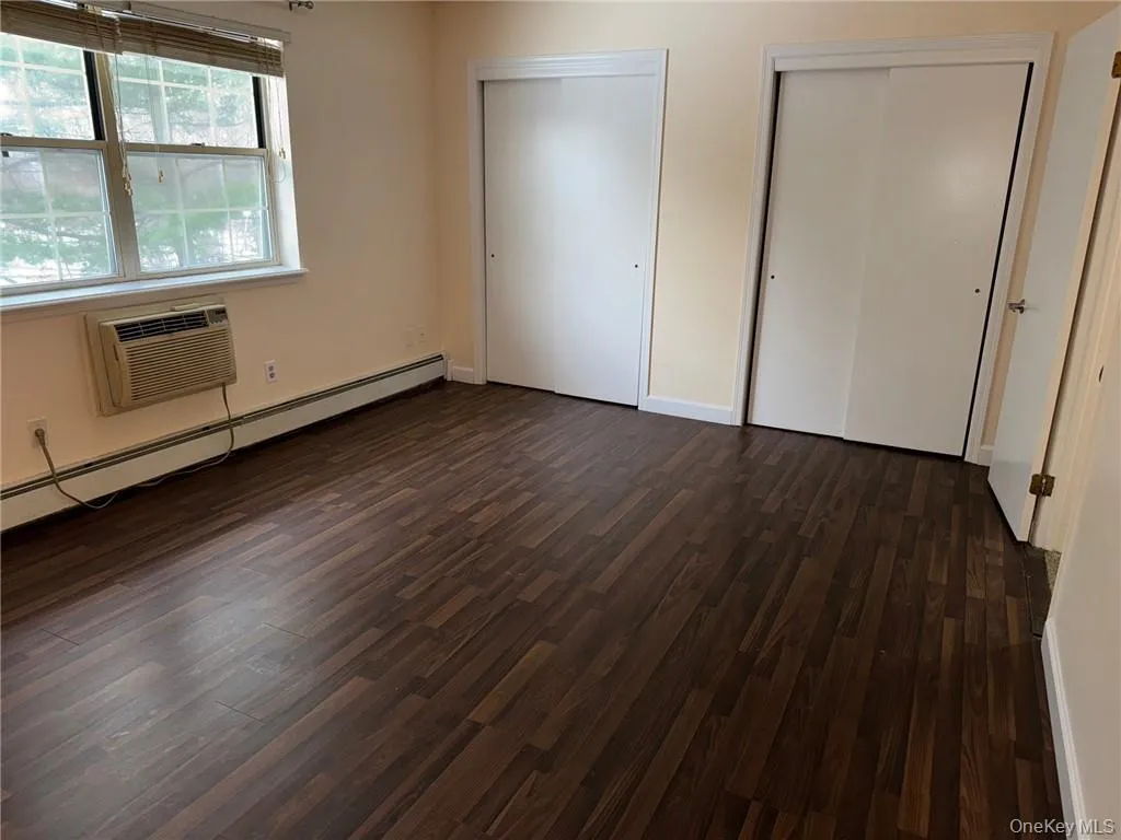 MASTER BR 2ND FLOOR MASTER BR 2ND FLOOR