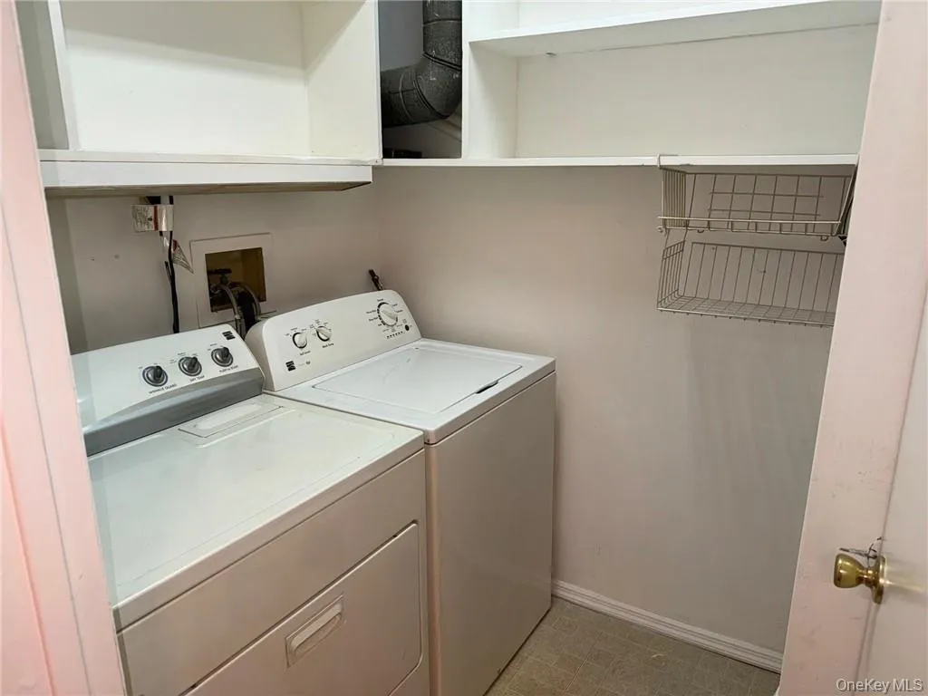 W/D ON SPT LAUNDR RM W/D ON SPT LAUNDR RM