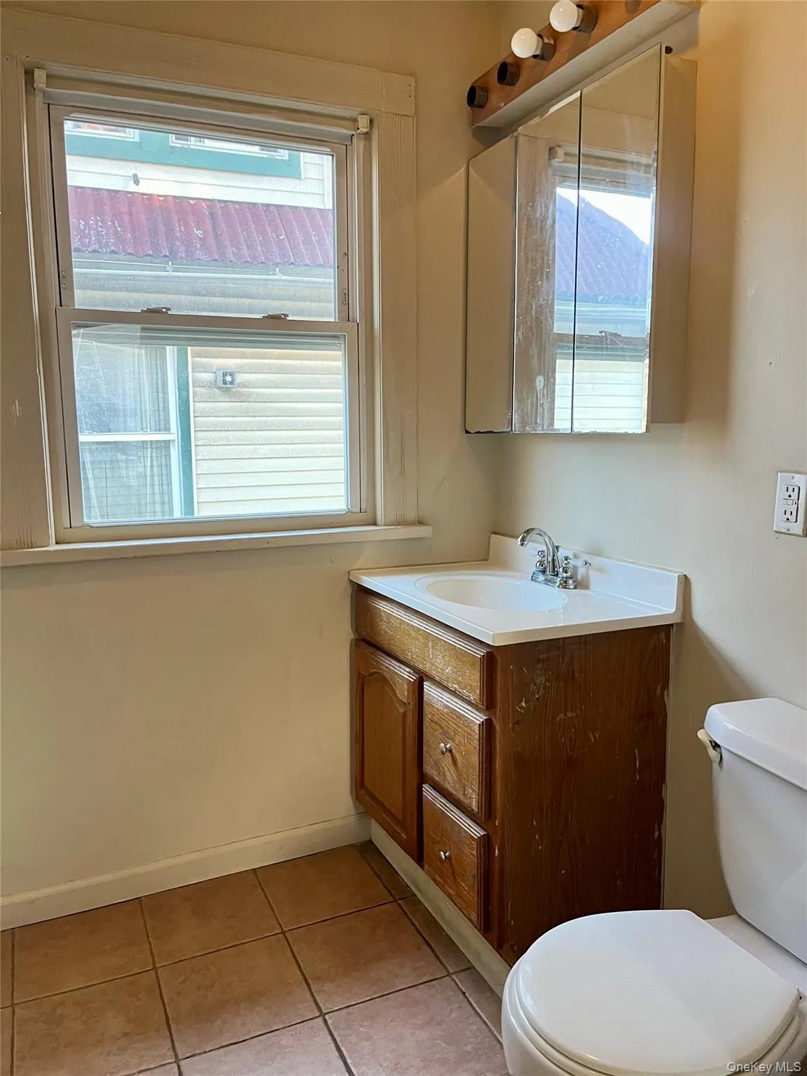 70 Linden Avenue, Middletown, NY, 3 Bedrooms Bedrooms, 6 Rooms Rooms,2 BathroomsBathrooms,Residential Lease,For Rent,Linden,0,966749 70 Linden Avenue, Middletown, NY, 3 Bedrooms Bedrooms, 6 Rooms Rooms,2 BathroomsBathrooms,Residential Lease,For Rent,Linden,0,966749