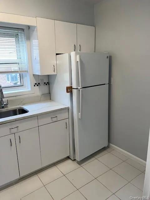330 South Broadway, Greenburgh, NY, 1 Bedroom Bedrooms, 3 Rooms Rooms,1 BathroomBathrooms,Residential Lease,For Rent,South Broadway,0,966752 330 South Broadway, Greenburgh, NY, 1 Bedroom Bedrooms, 3 Rooms Rooms,1 BathroomBathrooms,Residential Lease,For Rent,South Broadway,0,966752
