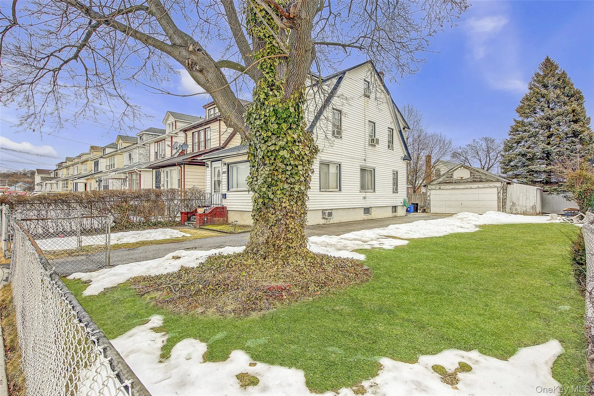 8931 220th Street, New York, NY, 3 Bedrooms Bedrooms, 8 Rooms Rooms,2 BathroomsBathrooms,Residential,For Rent,220th,0,KEY966754 8931 220th Street, New York, NY, 3 Bedrooms Bedrooms, 8 Rooms Rooms,2 BathroomsBathrooms,Residential,For Rent,220th,0,KEY966754
